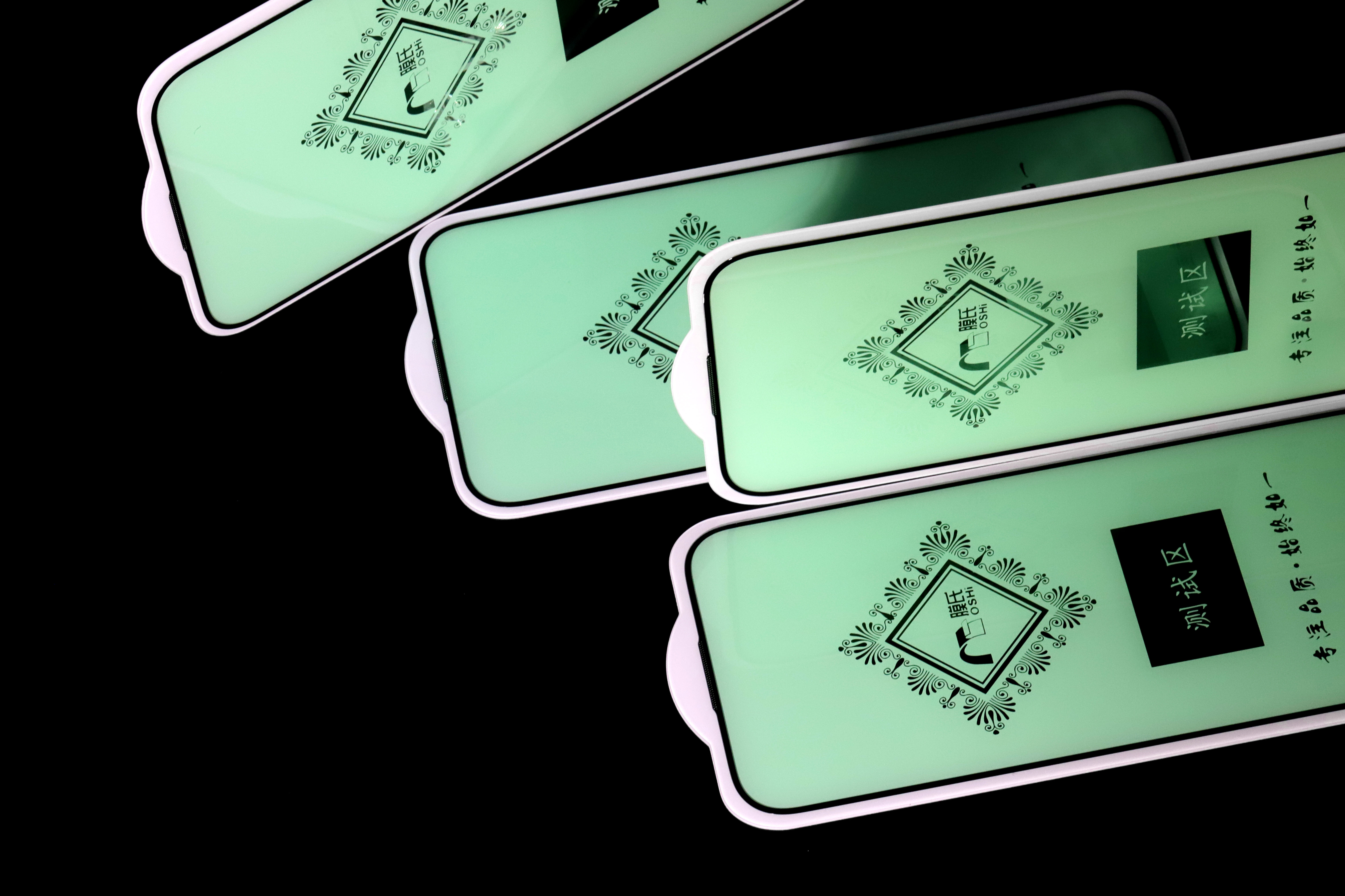 iPhone15Prolght-cpst-6