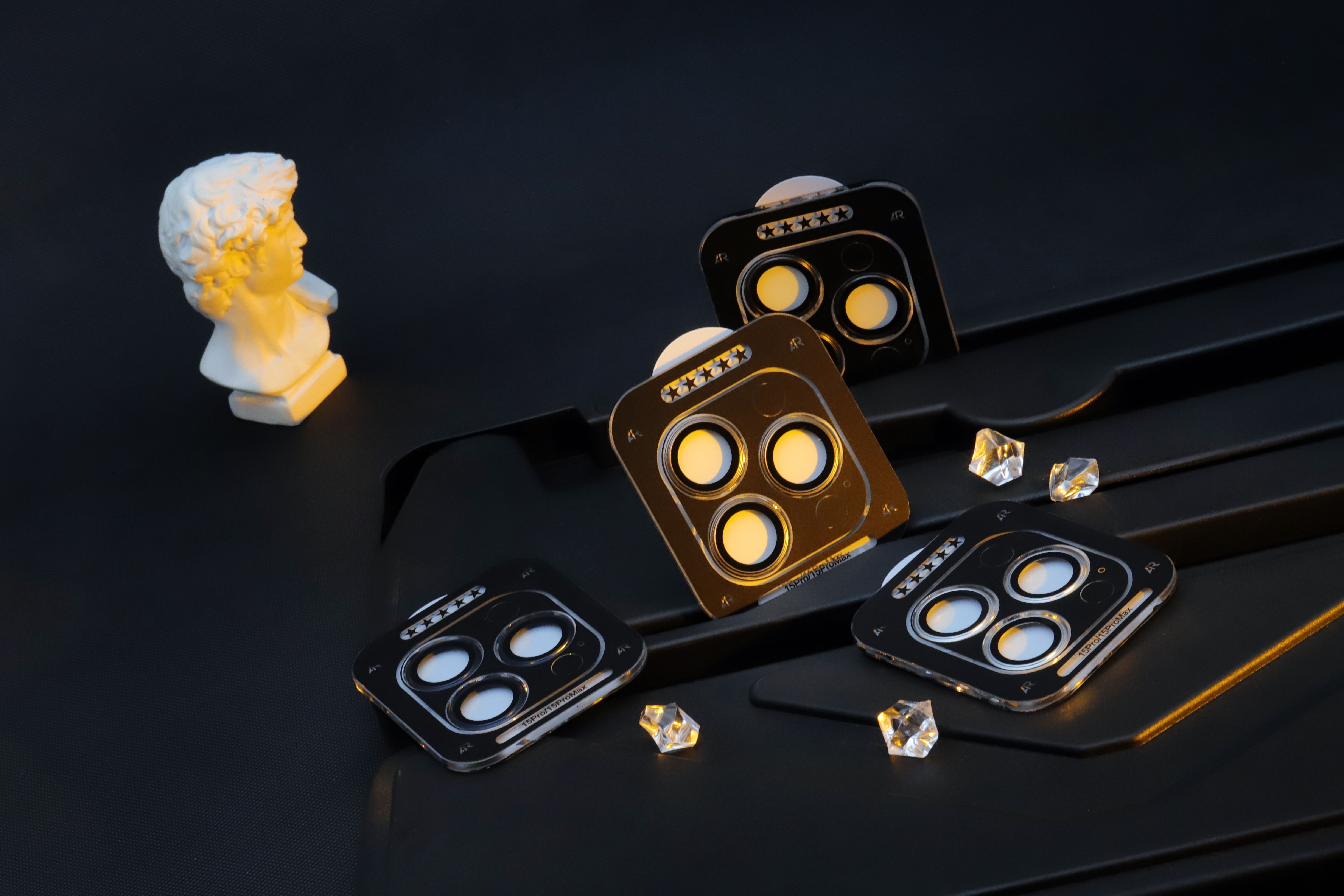 Does my iPhone 15 Pro Max camera need a screen protector?